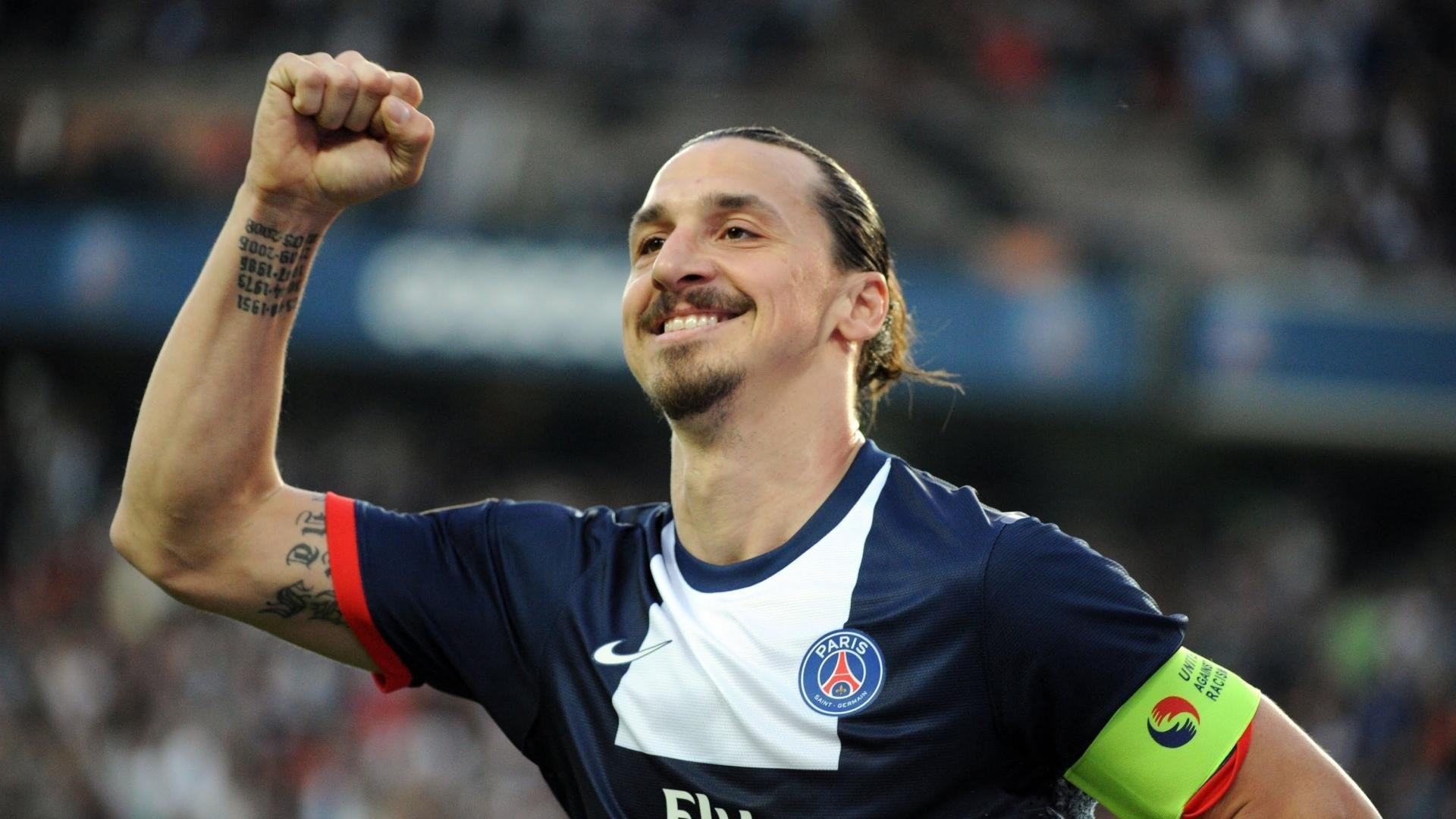 开云·体育官网APP下载-福特：全黑队的全能中场，推动比赛节奏的改变者，福特黑帅2020款价格